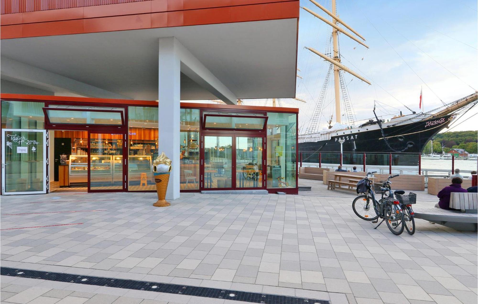 Duenenvilla Deluxe Lübeck Exteriör bild